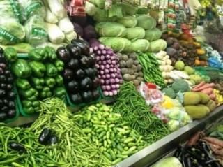 तरकारीको भाउ अचाक्ली बढ्यो, अधिकांशको मुल्य सय भन्दा माथि