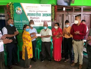 मानवसेवा, रेडक्रस र गुरुकुललाई शहिदलखन गाउँपालिकाद्धारा ३ लाख आर्थिक सहयोग