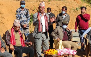 विकासका लागि जनता जागरुक र अग्रसर भए बजेट अभाव दिन्नः प्रदेश मन्त्री चुमान