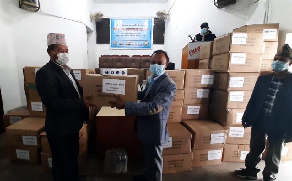 ग्लोबल गोरखा समाजले बाड्यो गोरखाका सबै स्थानीय तहलाई स्वास्थ्य सामाग्री