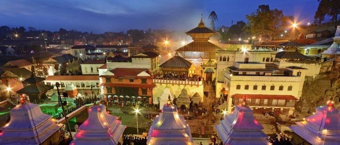 आज पशुपतिमा बहुमूल्य नागमणि, एक मुखे रुद्राक्ष र दाहिने शङ्ख देखाइने