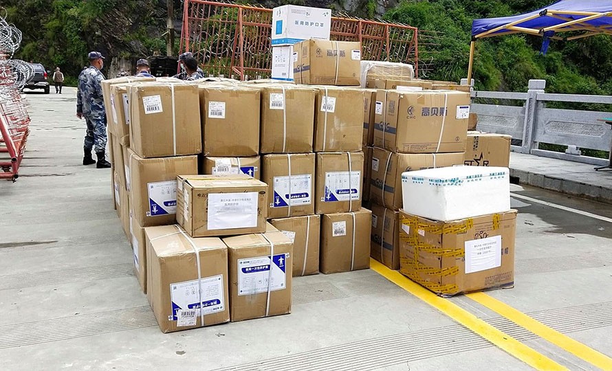 चिनको नेलाम काउन्ट्रीद्वारा सिन्धुपाल्चोकका चार पालिकालाई सहयोग 