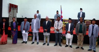 सरकारले मन्त्रीमण्डल विस्तार गर्नु अनुचित रहेको राजनीतिक विश्लेषकहरुको टिप्पणी 