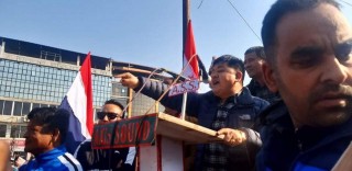 प्रचण्डलाई जितनारायणको चुनौतीः चितवनमा चुनाव लड्ने ठाउँ छैन, निर्वाचन क्षेत्र खोज्दै गर्नुस्