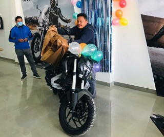 बाजाजको "डोमिनार-२५०" आँबुखैरेनीमा सार्वजनिक