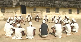 थारु समुदायमा ‘बडघरका भलमन्सा’ चुन्ने चटारो