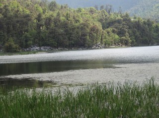 अछामको रामारोशनमा आन्तरिक पर्यटकको सङ्ख्या बढ्यो  