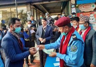 चितवनमा ट्राफिक जरीवाना अब बैंकिङ प्रणालीबाट तिर्न पाइने