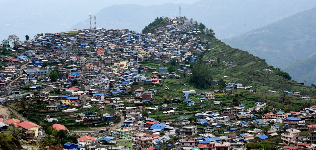 बारपाकमा एकैघरमा ३ जना मृत भेटिए, मृतकको शव जौबारी ल्याईयो