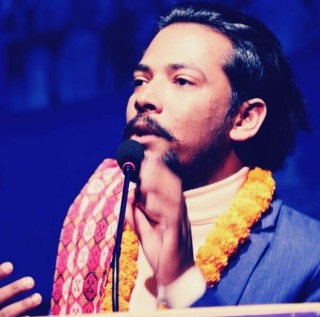 अन्तर्राष्ट्रिय भ्रष्टाचार विरुद्धको कविता प्रतियोगितामा प्रथम कवि मनोज विश्वकर्मा 