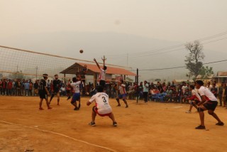 नवलपुरमा आयोजित भलिबल प्रतियोगितामा देवघाट युवा तथा खेलकुद समिति फाइनलमा प्रवेश
