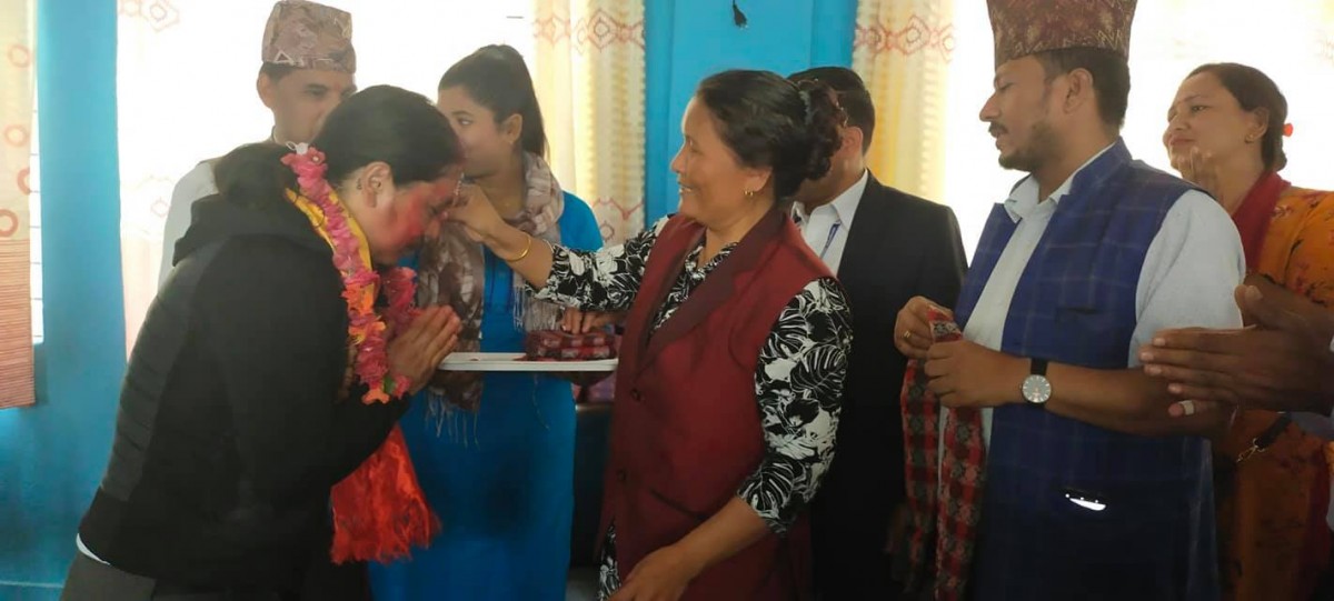 सगरमाथा आरोहण गर्न लागेका इच्छाकामनाका युवालाई गाउँपालिकाद्वारा ३ लाख सहयोग सहित विदाई