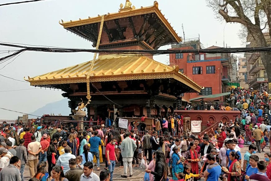 नयाँ वर्षमा एकैदिन ९ हजार भन्दा बढिले गरे मनकामना दर्शन, ६ हजारले चढे केवलकार