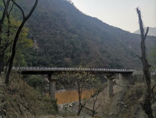 मुग्लिन–नारायणगढ सडकमा धमाधम पुल बन्दै, केही सम्पन्न