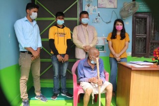 देवघाट गाउँपालिका अध्यक्ष थापा सक्रियतामा अलपत्र परेका ८३ वर्षीय वृद्वको उद्वार गरि मानव सेवा आश्रममा बुझाइयो