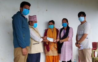 ग्लोबल आईएमई लघुवित्तद्वारा गोरखाको शहिद लखन गाउँपालिकाको कोरोना कोषमा ३० हजार सहयोग