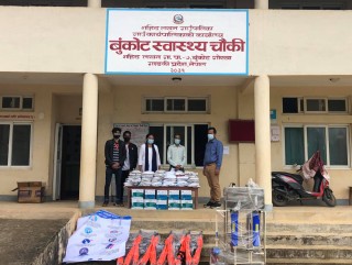 शहिद लखनको बुंकोट स्वास्थ्य चौकीलाई ‘वाईन टु वाटर नेपाल’द्वारा स्वास्थ्य सामाग्री हस्तान्तरण
