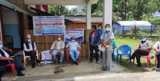 प्रबासमा रहेका गोर्खालीद्वारा गोरखाका ११ स्थानीय तहलाई ७० लाख रुपैयाँ बराबरको स्वास्थ्य सामग्री सहयोग