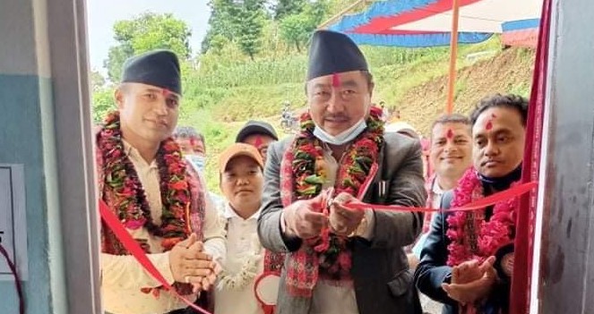 आँबुखैरेनीको भाँगे गाउँमा पनि आधारभुत स्वास्थ्य केन्द्र संचालनमा, गाउँपालिका अध्यक्ष थापाद्वारा उद्घाटन