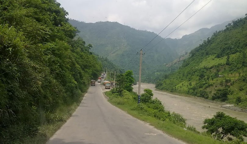 तनहुँको आँबुखैरेनी ४ र चितवनको इच्छाकामना ६ लाई जोड्ने गरी त्रिशुलीमा मोटरेबल पुल बन्ने