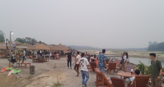 कोभिडको मारमा परेका चितवनका पर्यटन व्यवसायी पर्यटकको आगमन बढेसँगै उत्साहित