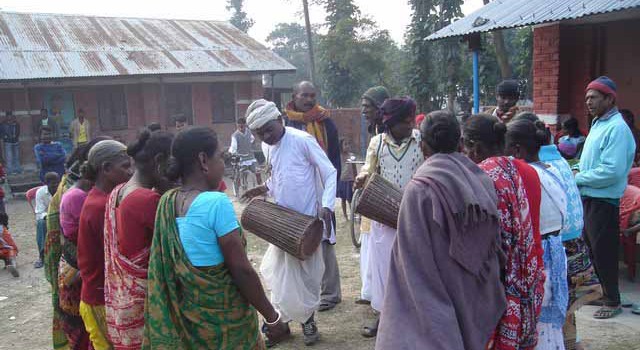 आफूहरूलाई लोपोन्मुख समुदायको सूचीमा राख्न पाहान जातिको माग 