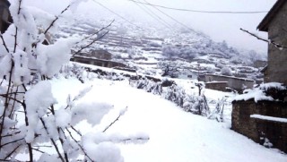 जुम्लामा हिउँले कठ्यांग्रिएर दुईजनाको मृत्यु, दर्जनौं फसेको अनुमान