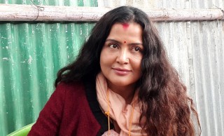 महामन्त्रीमा उम्मेदवारी घोषणा गर्दै रेखा थापाले भनिन्– "शीर्षनेताहरू मभन्दा खत्रा कलाकार"