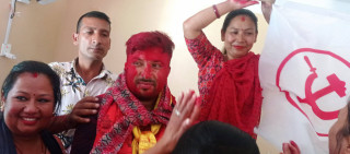 बेनिघाट रोराङ ७ को वडाध्यक्षमा माओवादी केन्द्रबाट कुमार बस्नेतले पाए टिकट, स्थानीयले गरे अबिरजात्रा
