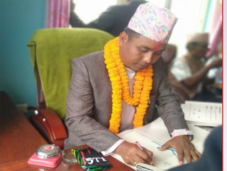 धादिङको बेनिघाट रोराङ गापाका अध्यक्षले गरे सहिद बेपत्ता परिवारका लागि आर्यआर्जन कार्यक्रम ल्याउने पहिलो निर्णय