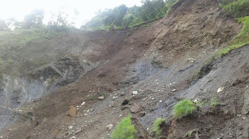 कास्कीमा पहिरोमा पुरिँदा एकजनाको मृत्यु, १ जना घाइते 