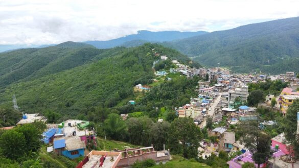 डडेल्धुराका पालिकामा बेथिति : खानामै करोड बढी खर्च, ऐनविपरीतका करार कर्मचारीको भिड