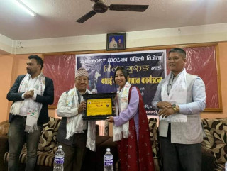 ‘द पोयट आइडल’ पहिलो विजेता कवि निलम गुरुङलाई गुरुङ समुदायको सम्मान 