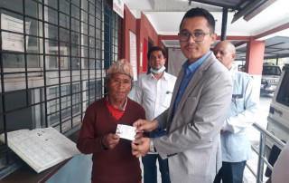 गोरखा गण्डकीका सुकबहादुर चेपाङले पाए ७२ वर्षको उमेरमा नागरिकता