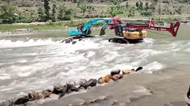 इच्छाकामना र गण्डकी गापा जोड्ने गरी चुम्लिङटारमा पक्की पुल बन्ने भनेको झण्डै डेढ दशक पछि बल्ल बेलिब्रिज बन्ने तयारी, दशैसम्म तयार हुने