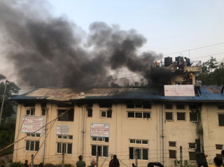 शहिद लखनको बुंकोट स्वास्थ्य चौकीमा एकाबिहानै आगलागी