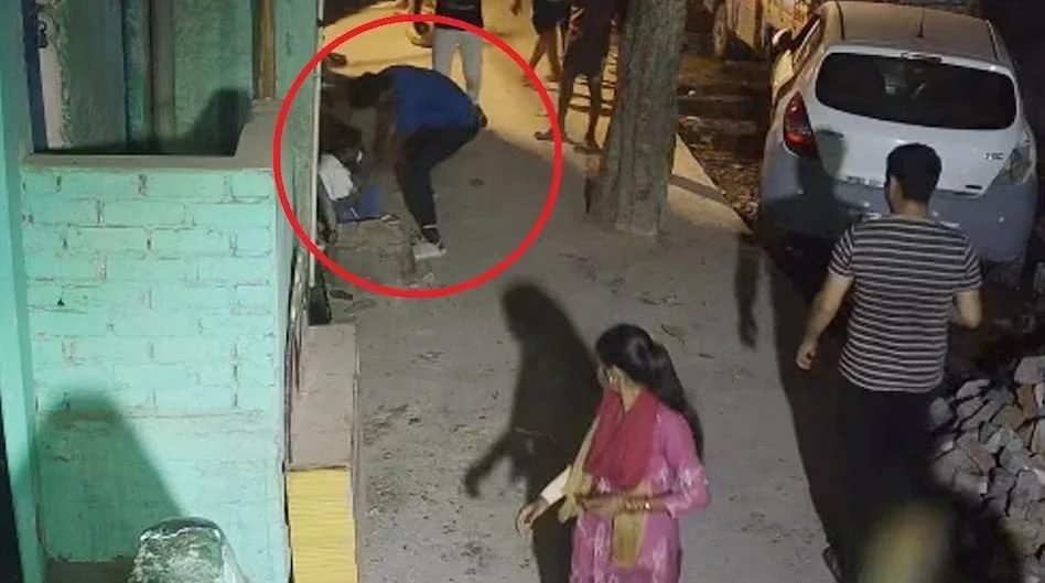 २० पटक चक्कु प्रहार, त्यसपछि ढुङ्गाले हानेर प्रेमीले गरिदिए १६ वर्षीया प्रेमिकाको हत्या, सिसिटिभीमा कैद