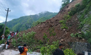मुग्लिङ–मलेखु सडकको १६ स्थान पहिरोको जोखिममा