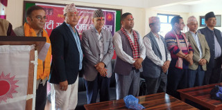एकीकृत समाजवादीका सुर्खेत जिल्ला अध्यक्ष सहित ६५ जना एमालेमा फर्किए