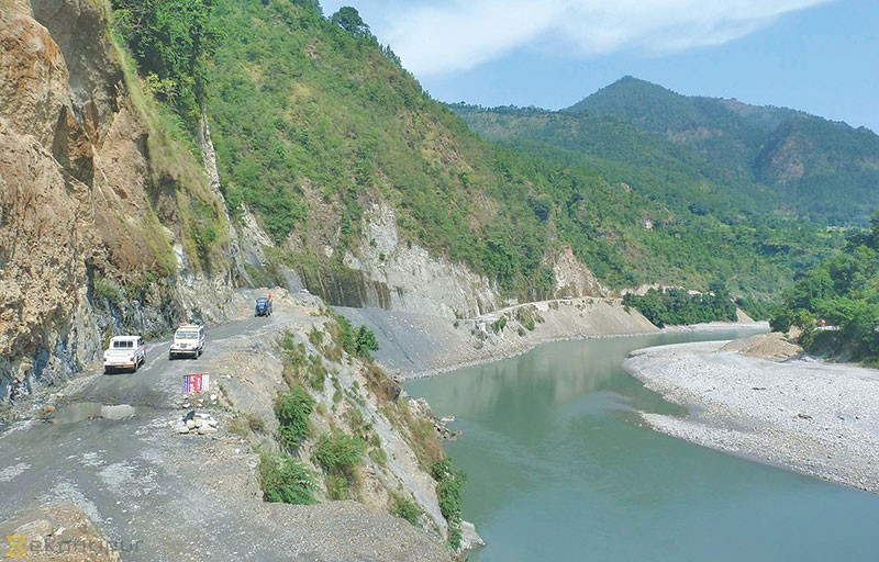 कालीगण्डकी करिडोरको नवलपुर खण्डमा राति सवारीसाधन चलाउन रोक