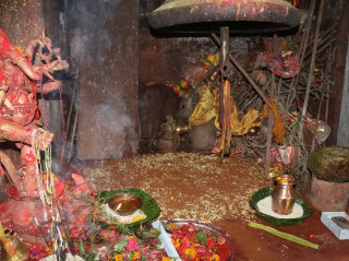 गोरखा दरबारको दसैँ घर र मनकामना मन्दिरमा  जमरा राखियो