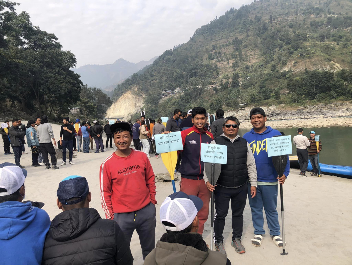 बुट्टारमा निर्माणधिन हाइड्रो पावर रोक्न माग गर्दै त्रिशूली बचाउ अभियानद्वारा आन्दोलन