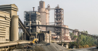 आर्थिक मन्दीका कारण चारवटा सिमेन्ट उद्योग बन्द, ५ सय मजदुर बेरोजगार