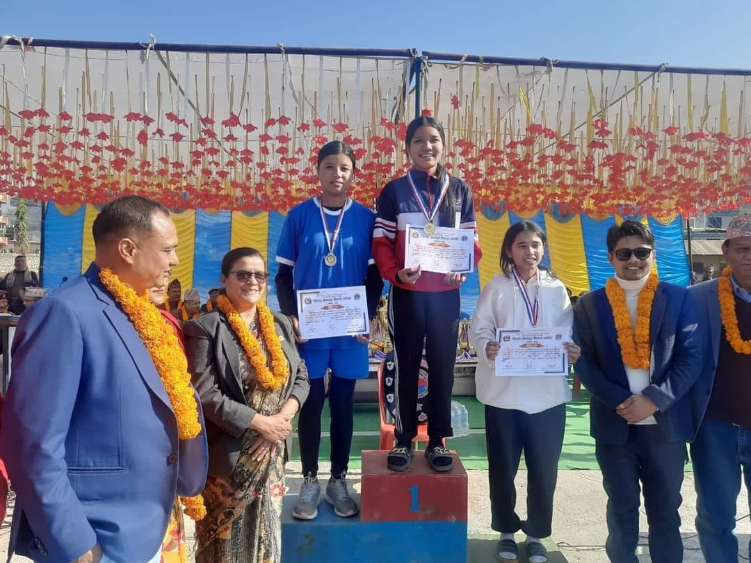 जिल्ला स्तरीय राष्ट्रपति रनिङशिल्डमा आँबुखैरेनीलाई २८ पदक, मार्चपास र करातेमा स्वर्ण