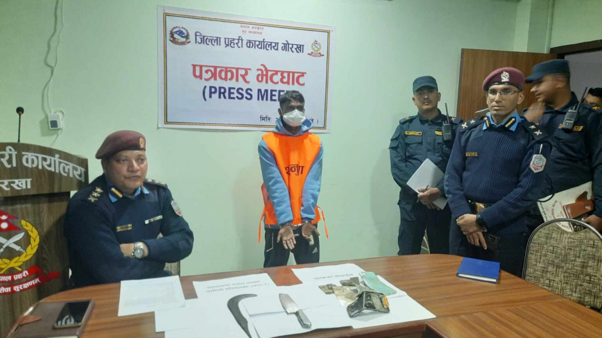 गोरखाको अकला मन्दिर नजिकै धारिलो हतियार प्रहार गरी होटल संचालकको हत्या गरेको आरोपमा एक पक्राउ