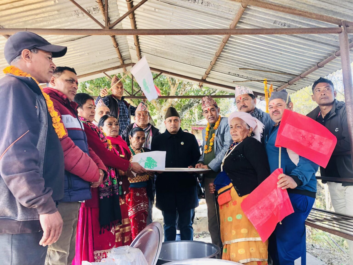 शहिद लखनका दलित महिला सदस्यद्वारा सेवा सुविधाबापत प्राप्त रकमबाट समूहलाई भाँडाकुँडा