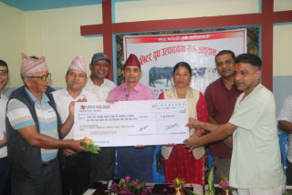 चितवनको कालिकामा दूध उत्पादन गर्ने किसानलाई ३१ लाख रुपैयाँ अनुदान वितरण