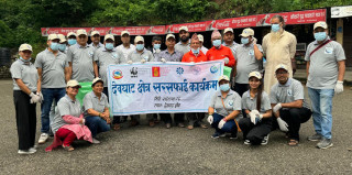 देवघाटमा भक्तजनले ल्याउने प्लाष्टिक चुनौती बन्दै