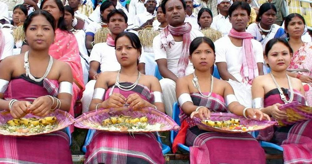 थारू समुदायको अटवारी पर्व दिदीबहिनीका लागि व्रत बसेर मनाइँदै