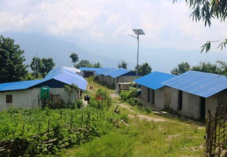 भूकम्पपीडितका लागि बनाइएको एकीकृत बस्ती उपयोगविहीन